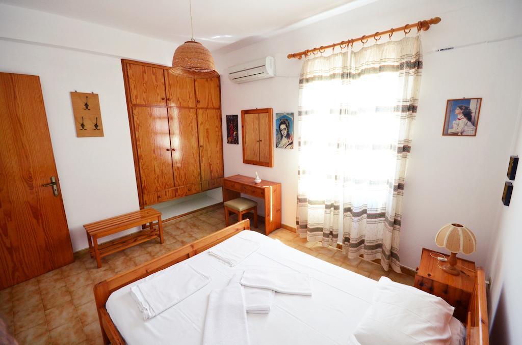 Villa Feggari Makrýgialos Pokoj fotografie